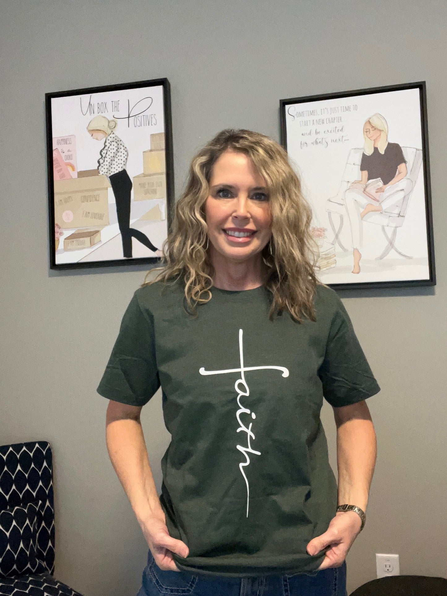 T-Shirt - Faith Cross - Short Sleeve - Heather Forest