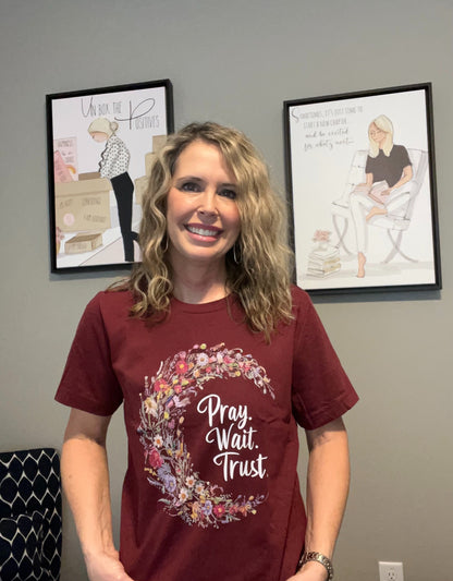 T-Shirt - Pray Wait Trust - Short Sleeve - Heather Cardinal